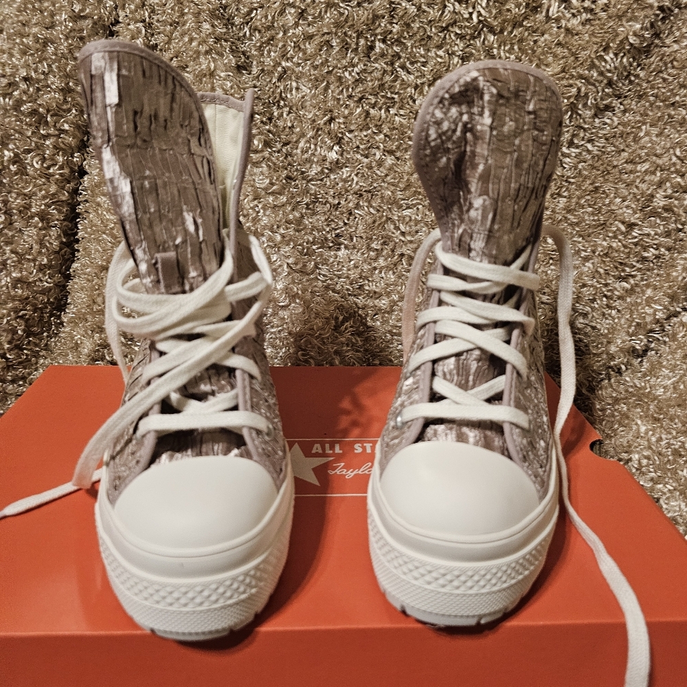 Converse platform sneaker